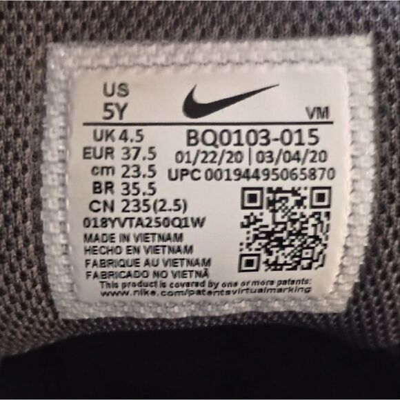 Nike Air Max 270 React Sneakers Grade School Size 5Y, BQ0103-015 PRE-OWNED - Picture 6 of 7